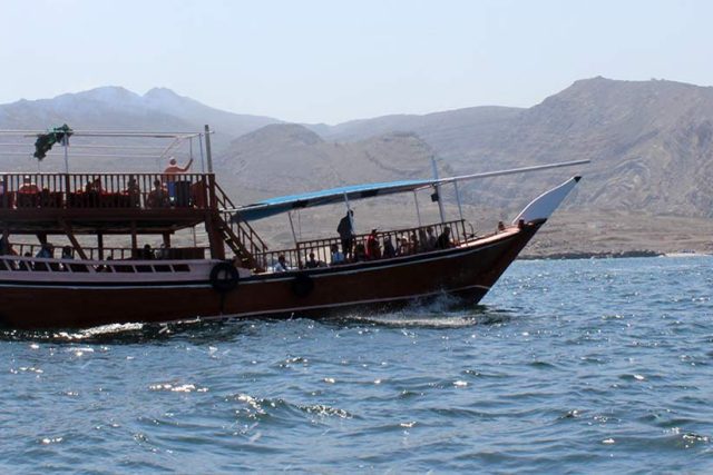 5 Activities To Enjoy On A Dhow Cruise In Musandam